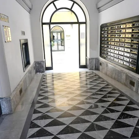 Mecenate Deluxe Colosseum Rome Exterior photo